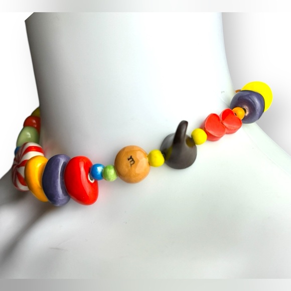 1980s Parrot Pearls Candy Land Necklace - Picture 6 of 10